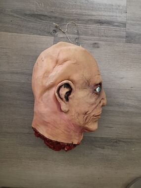 HALLOWEEN 🎃 👻 Hanging Decorative Head Sculpture - Latex